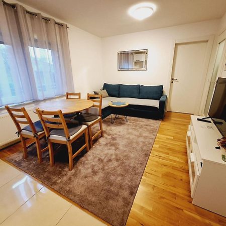 Apartment Silvia Zagreb Exteriör bild